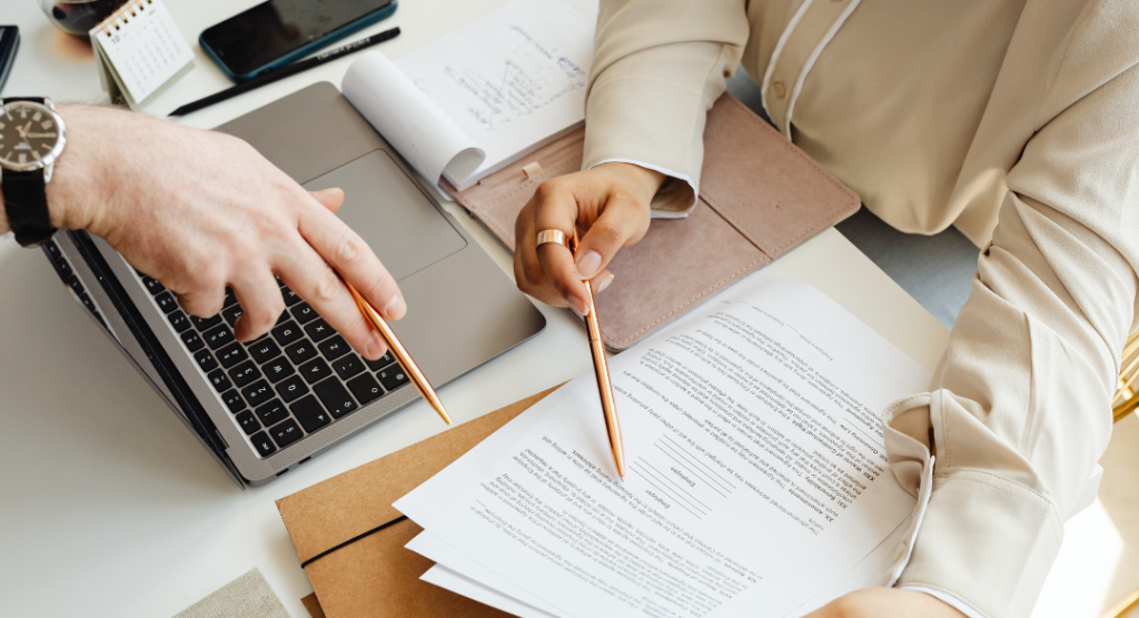 Comparison of general medical EHR versus behavioral health practice management software built for therapists